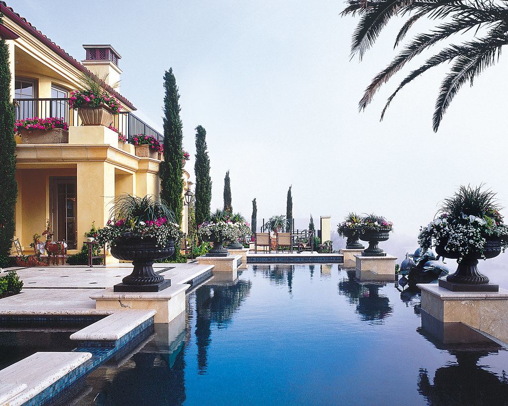Pool deck paving and surrounds